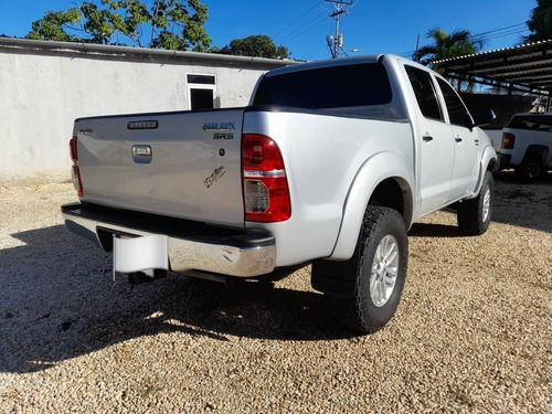 Imagen 4 de 10 de Toyota Hilux Kavak