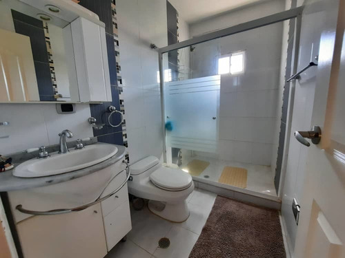 Imagen 10 de 13 de Town House En Tipuro, 4 Hab., 244 M2