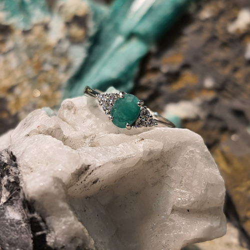 Anillo De Compromiso Esmeralda Colombiana En Promoción