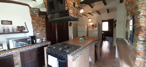 Imagen 10 de 18 de Se Vende Casa 300 Mt2 & 1600 Mt2 Terreno 3h/4b/6pe Los Guayabitos