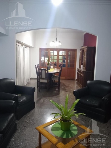 Casa 4 Ambientes En Venta -ezpeleta Oeste