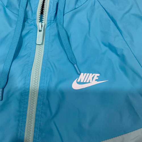 Chamarra Nike Mujer Rompevientos Talla S (ch) Aa05 Suelta (Usado)