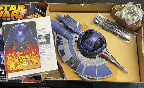 Hasbro Droid Tri-fighter (Usado)