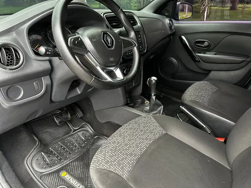 Renault Logan 1.6 Expression / Life +