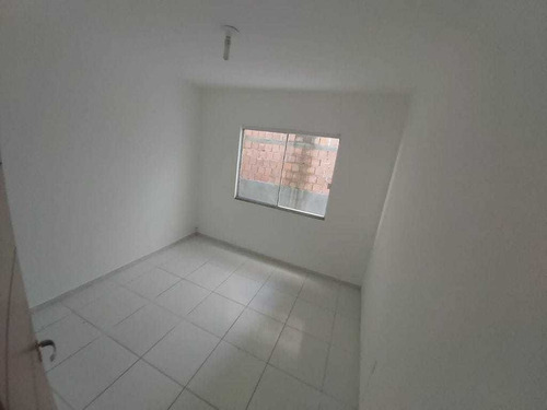 Imagem 8 de 14 de Sobrado Com 03 Dormitórios.