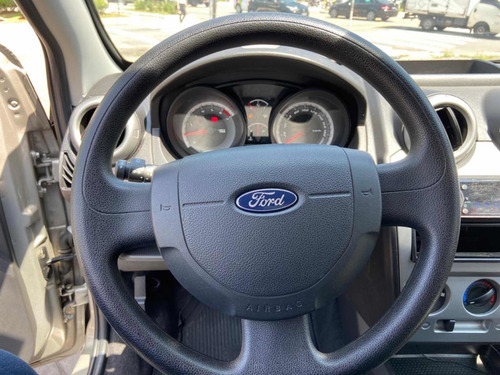 Imagem 11 de 13 de Ford Fiesta 2014 1.0 Rocam Se Flex 5p
