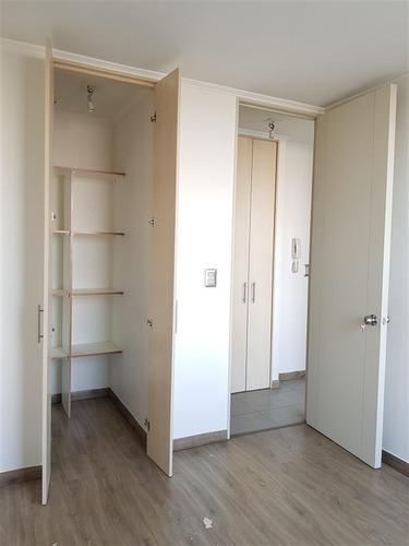 Departamento En Arriendo De 2 Dorm. En Santiago
