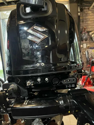 Suzuki Df30s