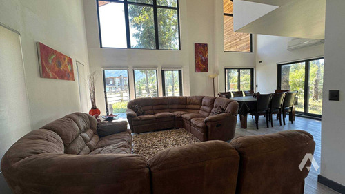Casa En Venta En Pucón (70301)