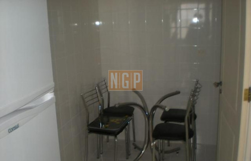 Apartamento En Mansa, 2 Dormitorios - Ref: 1637