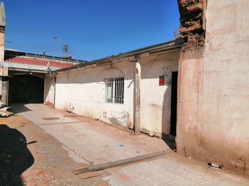 Local Comercial En Los Andes.