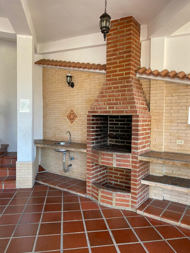 Imagen 6 de 8 de Se Alquila Anexo Con Jacuzzi En Maiquetia De 30m2