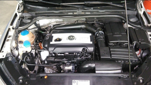 Volkswagen Vento 2.0 Sportline Tsi 200cv Dsg 2011