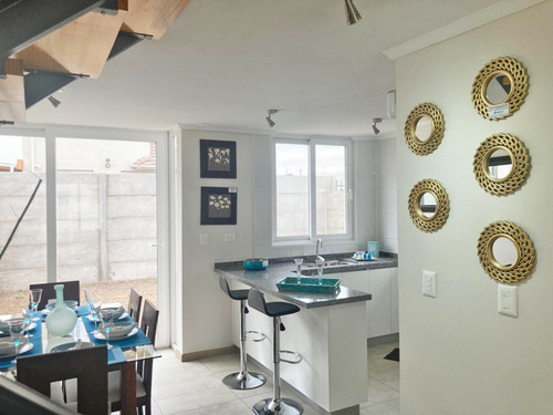 Casa Nueva De 3 Dormitorios En Condominio En Talagante