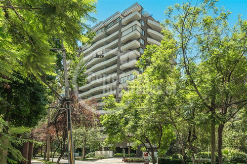 Departamento En Arriendo De 2 Dorm. En Las Condes