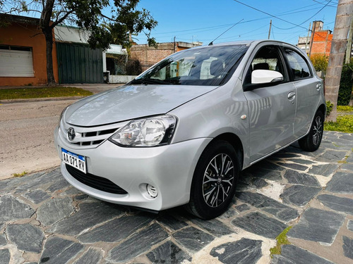 Toyota Etios 1.5 Sedan Xls