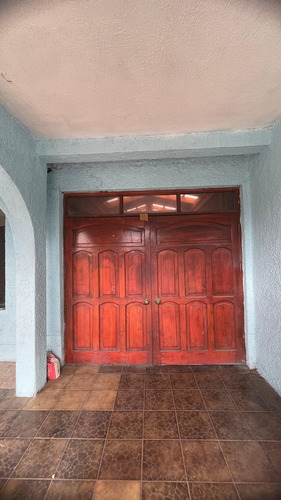 Arriendo Excelente Ubicación Y Amplia Casa En San Pedro De