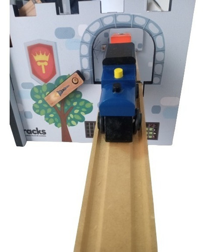 Castillo Medieval Montessori Tracks Compatible Trancity Hape