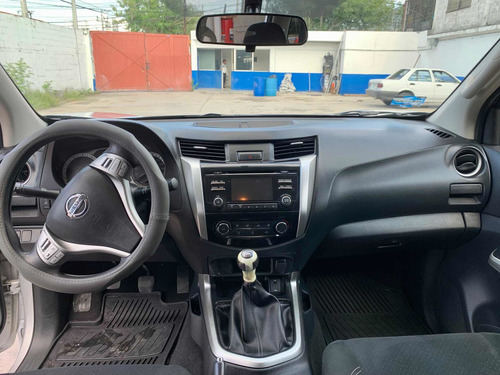 Imagen 12 de 14 de Nissan Np300 Frontier 2018 2.5 Le Aa Mt