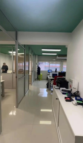 Depósito Con Oficina En Alquiler: Zona San Telmo