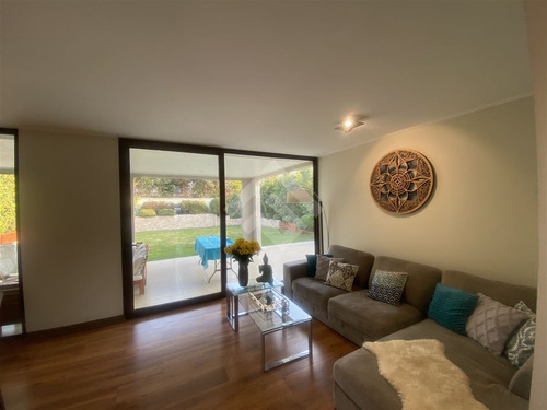 Excelente, Casa En Venta De 3 Dorm Y Serv. Chamisero, Colina