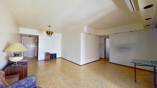 2 Departamentos A Reciclar Con Conexión En Recoleta