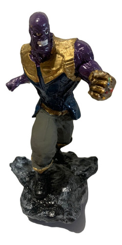 Boneco Thanos Em Resina Vingadores 20cm