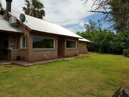 Imagen 10 de 10 de Alquiler Exclusiva Casa Quinta En La Barranca Vista Al Rio Piscina