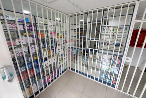 Local Comercial Farmacia En Estación Central