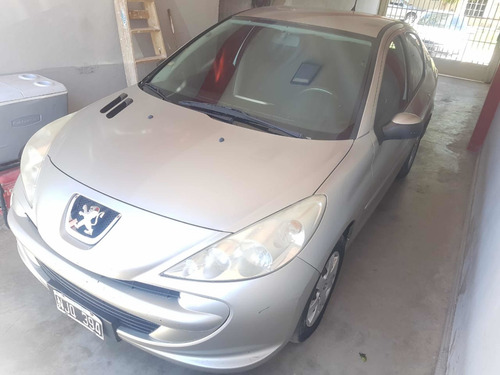 Peugeot 207 2013 1.4 Sedan Active 75cv