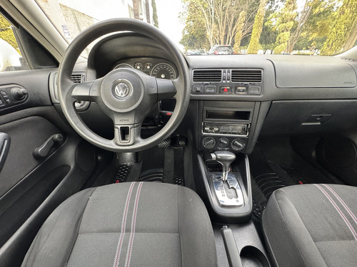 Volkswagen Jetta 2.0 Gl Team Abs At