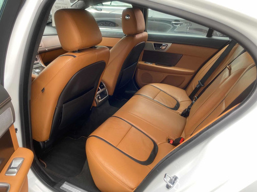 Imagen 10 de 15 de Jaguar Xf 3.0 Portfolio Sc V6 T At 2013