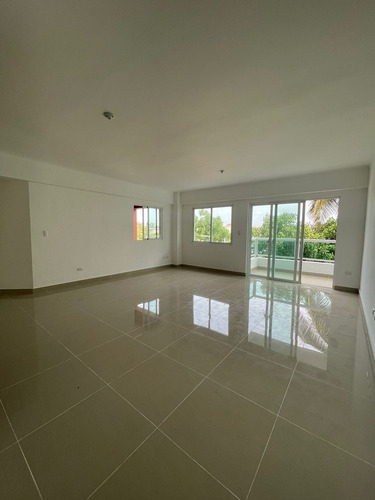 Imagen 1 de 11 de Apto En Alma Rosa, 3er Piso, 3hab, 2 Baños, 2 Parqueos