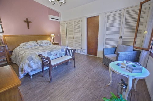 Casa En Venta - Playa Mansa- Ref: 1167