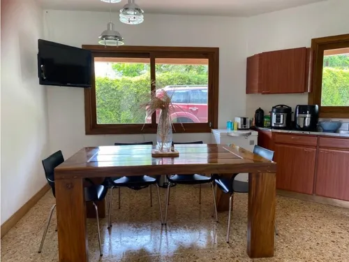 Casa Independiente En Rionegro Con Piscina Y Jacuzzi Para La Venta