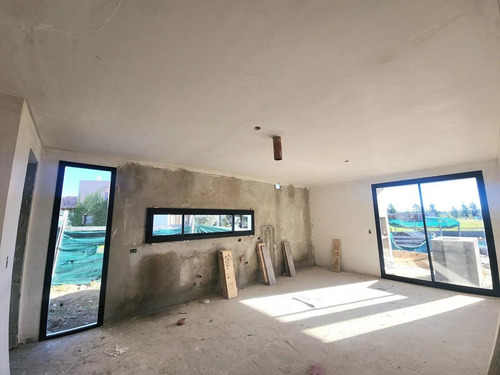 Casa Una Planta Al Rio - El Naudir - Escobar