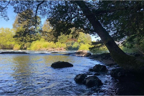Parcela A Orillas De Río Trancura, Pucón