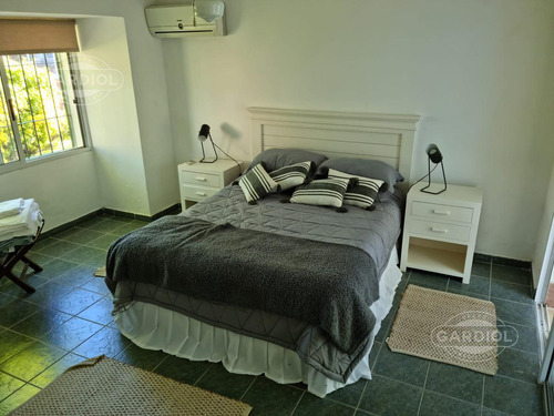 Casa 4 Dormitorios Con Piscina Sobre Ruta 10 ,interbalnearia Solanas.