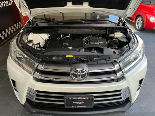 Toyota Highlander 3.5 Limited Panoramic Roof At