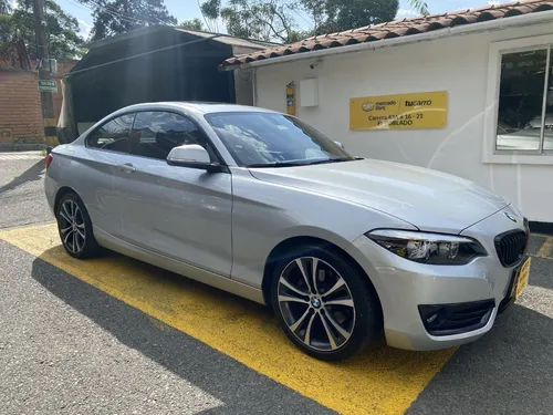BMW Serie 2 2.0 220i f22