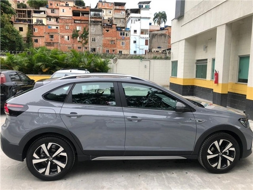 Volkswagen Nivus 1.0 200 Tsi Total Flex Highline Automático