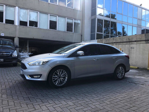 Imagen 7 de 13 de Ford Focus Iii 2.0 Sedan Se Plus At6 2017
