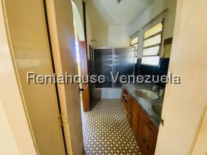 Casa De Uso Comercial En Alquiler En Los Palos Grandes
