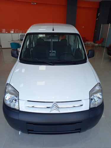 Imagen 15 de 18 de Citroën Berlingo Furgon Business Vti
