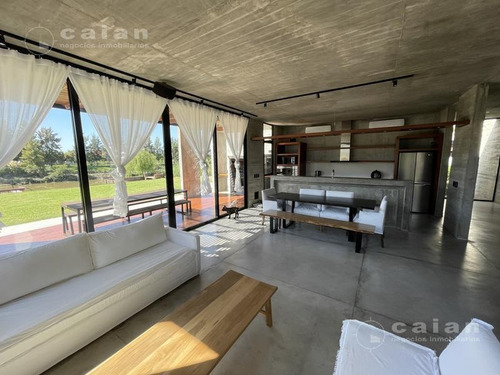 Imagen 4 de 23 de Espectacular Casa En San Benito, Villanueva