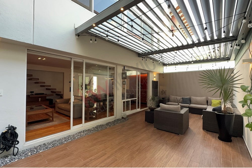 Venta Casa En Condominio Horizontal En San José Insurgentes Con Acabados De Lujo