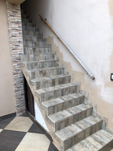Imagen 21 de 30 de Vivienda Multifamiliar-casa 3 Amb + Dpto 4 Amb-cocheras - Fondo Libre C/ Piscina