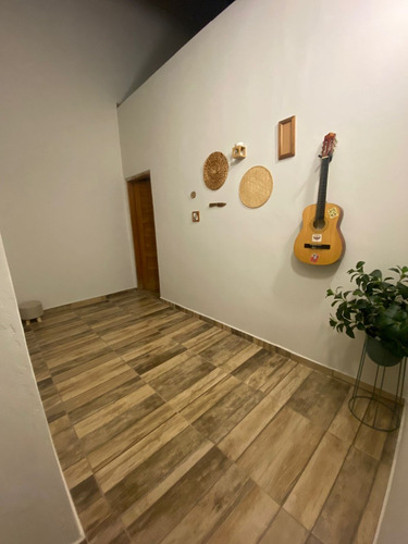 Chácara Em Ibiúna Terreno 876m E Lago - Casa + Edícula