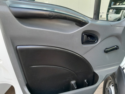 Iveco Daily 35s14 2018 Com Ar Condicionado Carroceria