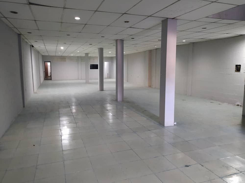 Imagen 6 de 9 de Local Comercial Avenida Fuerzas Armadas